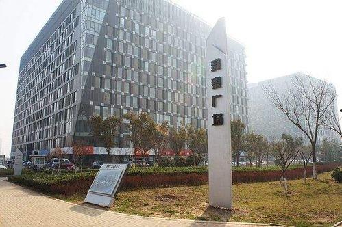 舜泰广场吃瓜,夏日吃瓜盛地，共享清凉时光