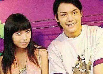 明星前男友落泪照片,明星前男友深情落泪，情感纠葛引热议