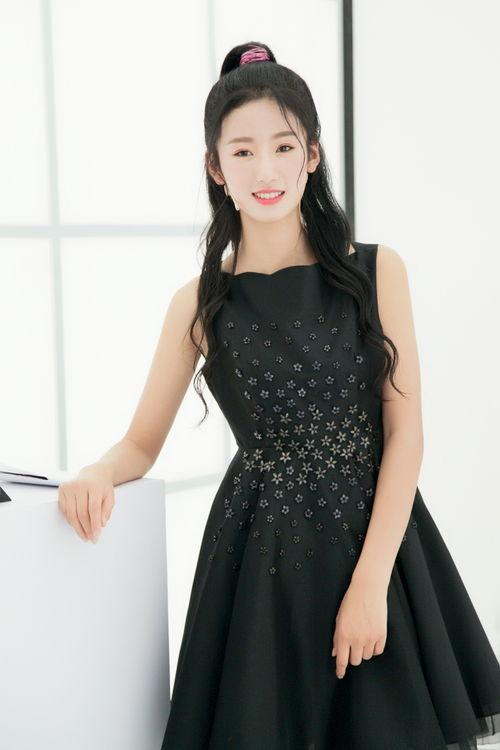 妍妍妈妈吃瓜,揭秘娱乐圈幕后故事